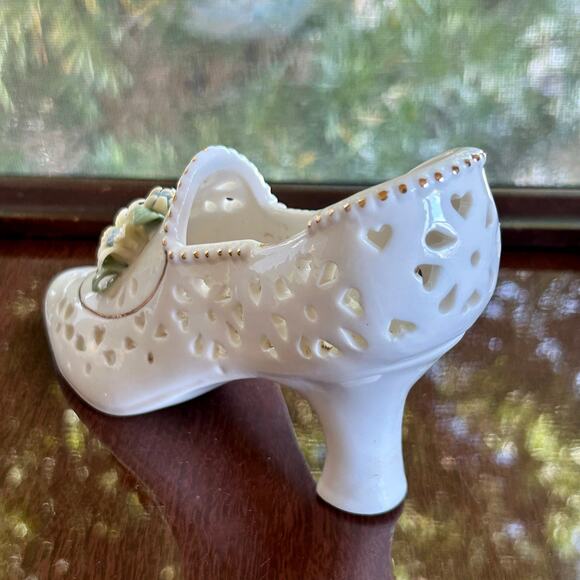 Vintage Porcelain Lattice Shoe with Applied Flowers – 8” Decorative Figurine - Picture 7 of 12